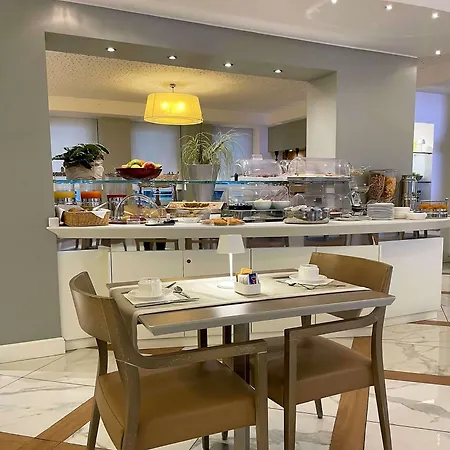 Western Otel 4*